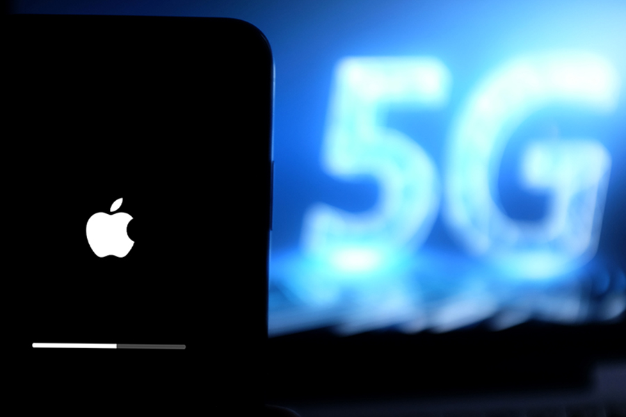 Apple Introduces New iPhones, promoting their 5G capability