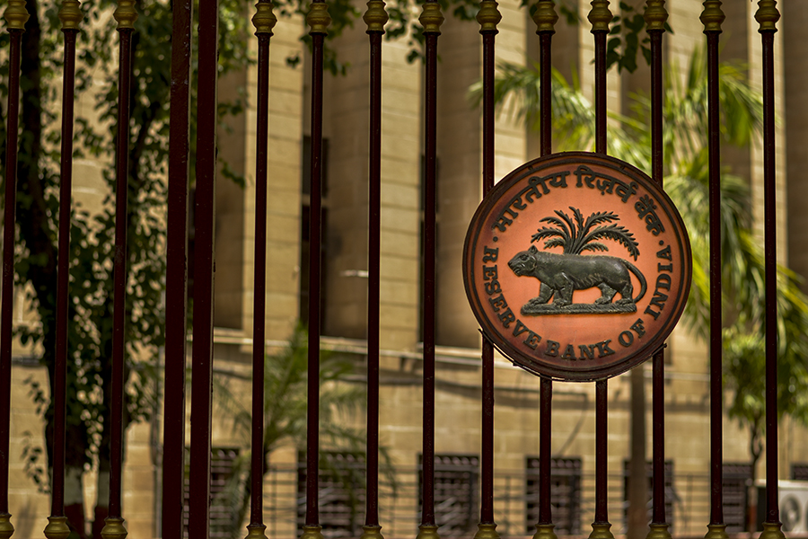 Will Reserve Bank of India's Quantitative Easing approach stimulate economic recovery?