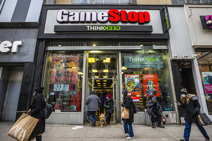 'Dumb Money' is on GameStop, and it's beating Wall Street at its own game