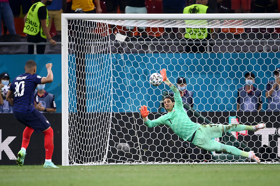Photo of the day: What a save
