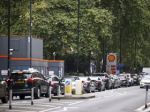 As gas stations run dry, Britons cope with disruptions to daily life