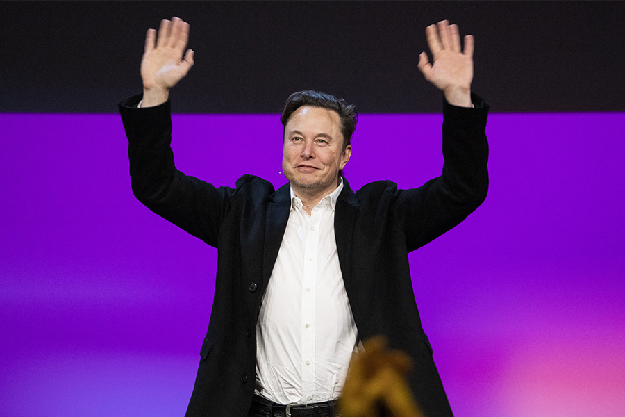 Musk offloads  billion in Tesla shares after Twitter deal