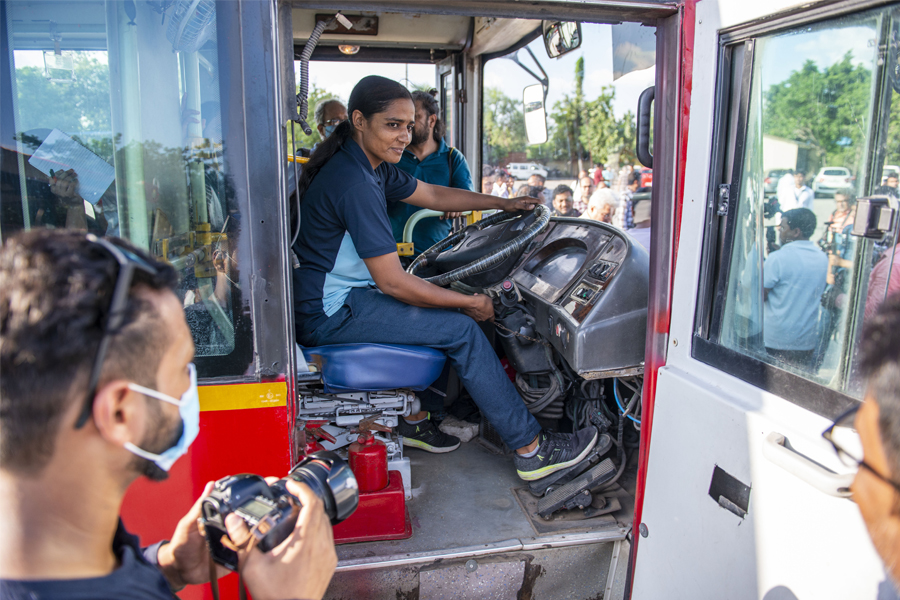 Photo of the day: Women take the wheel