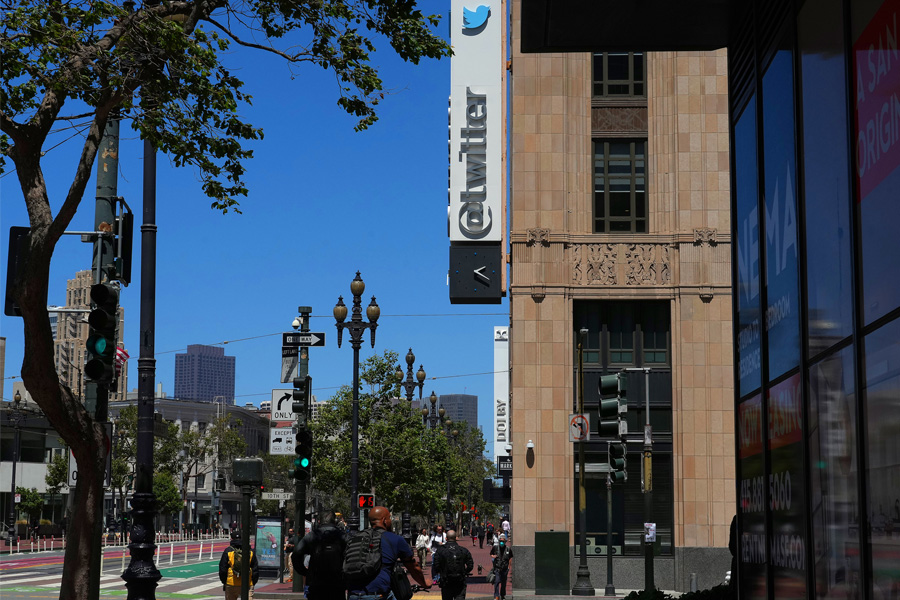 Twitter execs push back against whistleblower complaint