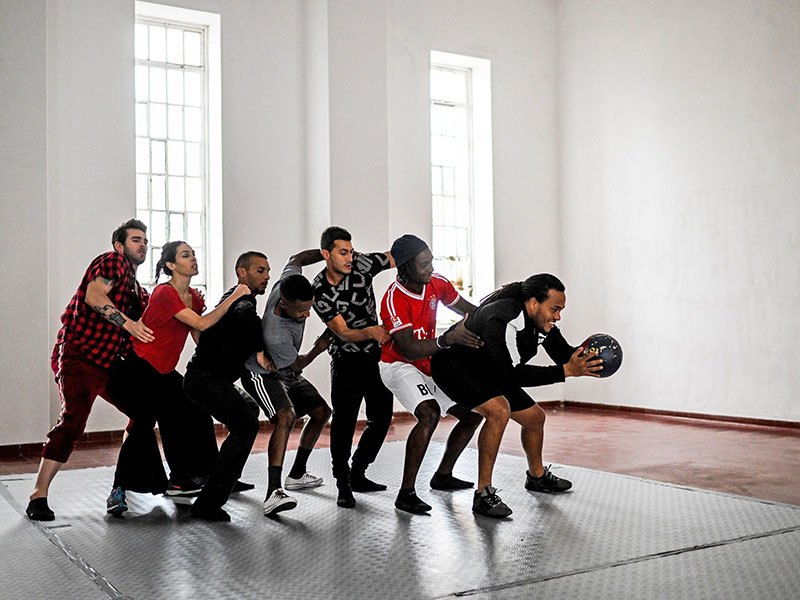 Dance classes give hope to Portuguese prisoners