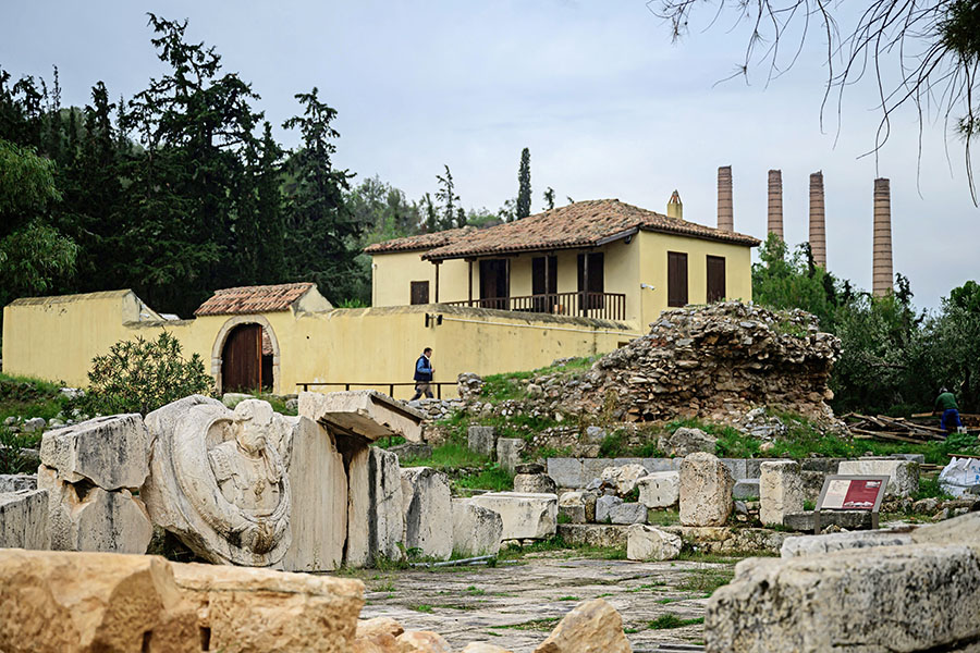Back from the underworld: Greek city's cultural rebirth