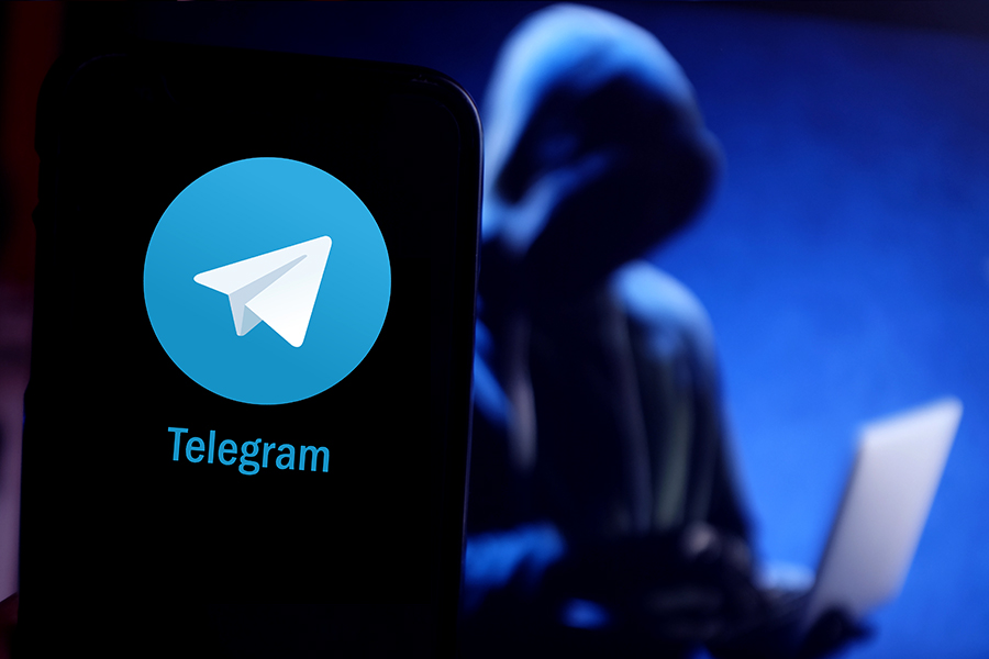 Lacking oversight, Telegram thrives in Ukraine disinformation battle