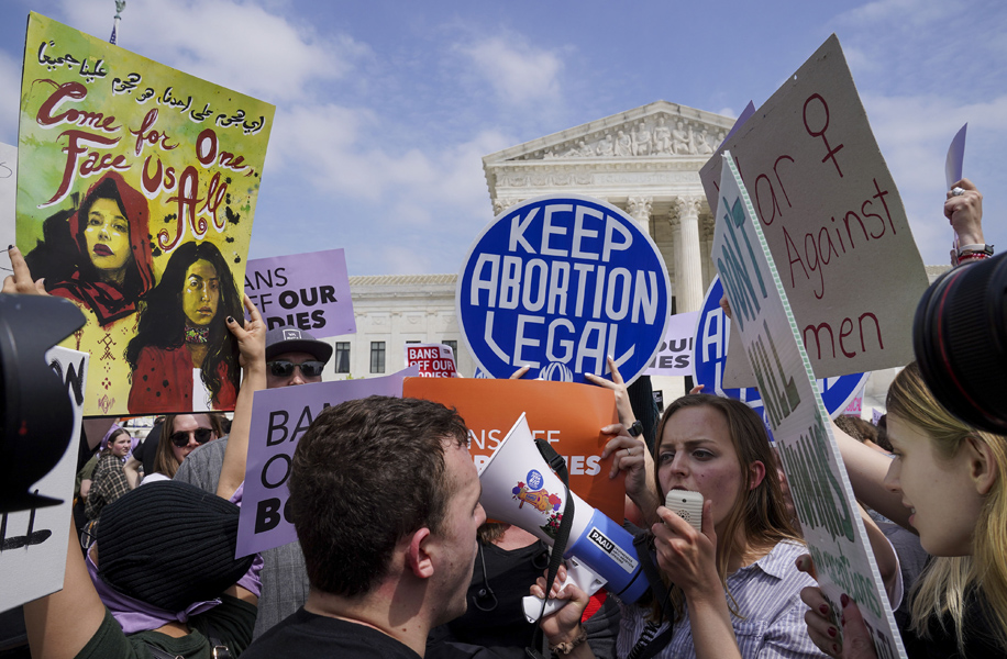 Abortion rights: Leaked threat to Roe v. Wade stuns, then energises Americans