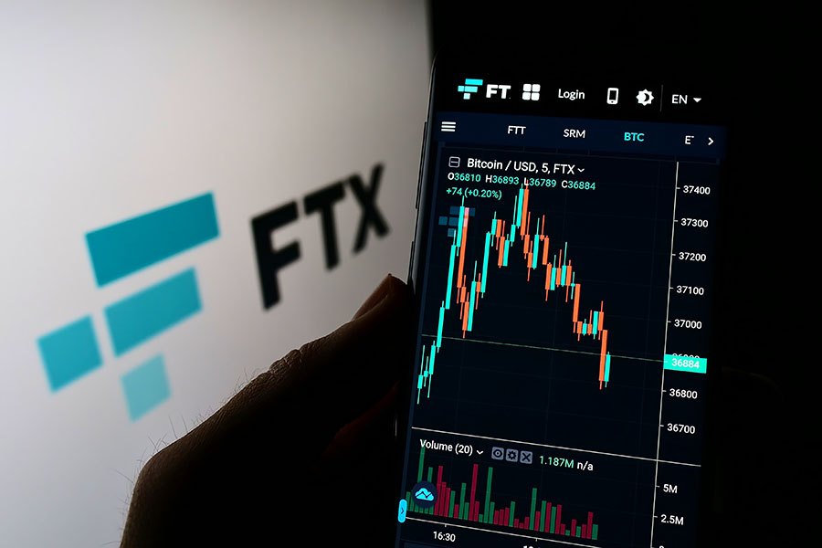 FTX CEO requests emergency funding amidst ongoing crisis