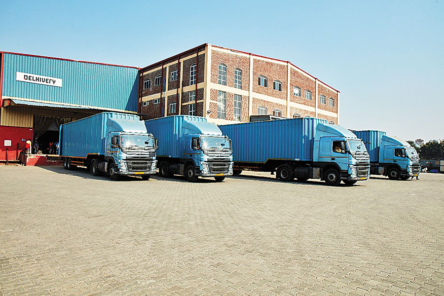 Festive Season Demand: Ecommerce logistics players gear up for heavy load