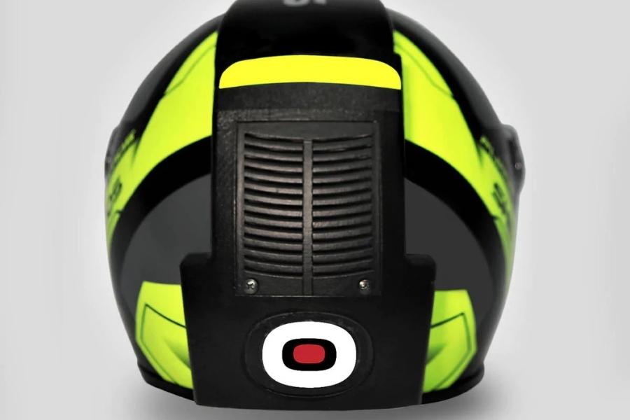 This helmet allows motorcyclists to breathe cleaner air
