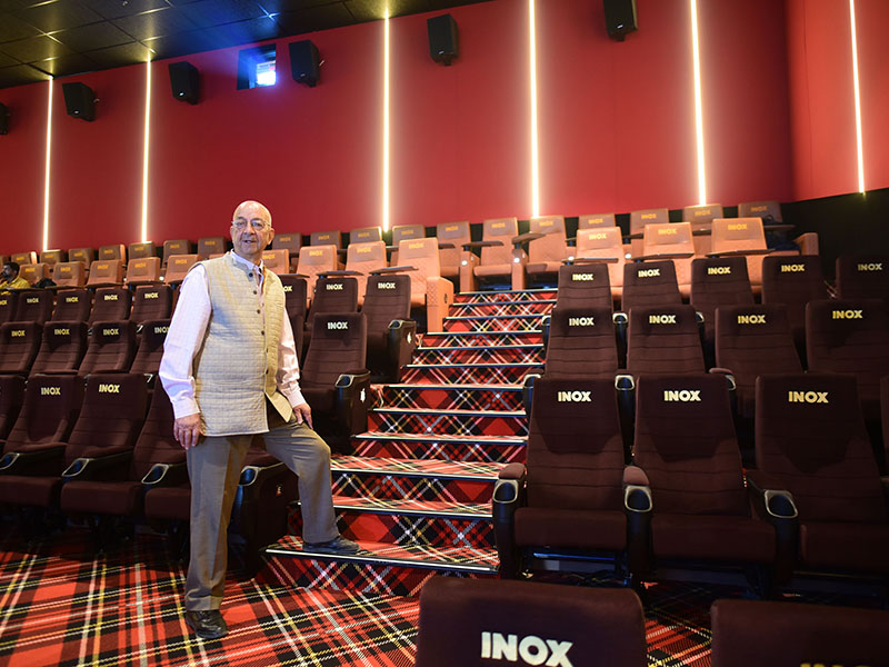 Kashmir's Movie Theatres Open After 32 Years: Story Behind The Miracle -  Forbes India