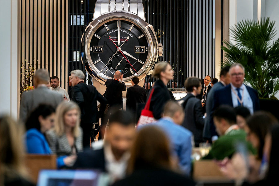Swiss watchmakers counting the clock until Chinese tourists return