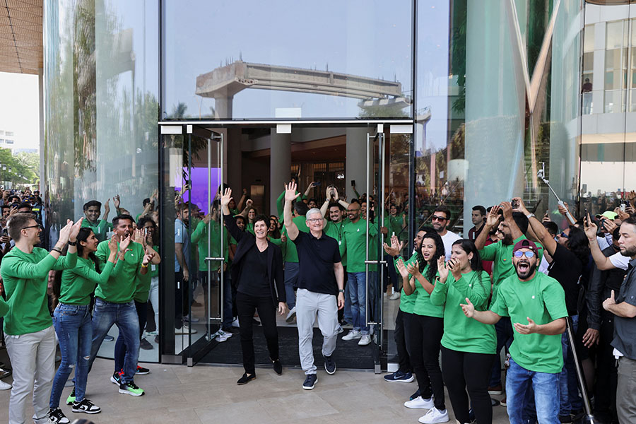 Photo of the day: Celebrations for Apple
