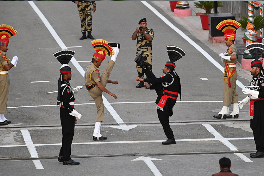 Photo of the day: Beating the Retreat