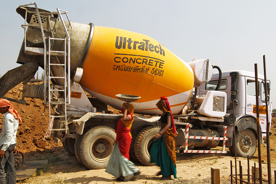 Ultratech signs on Kesoram Cement's dotted line