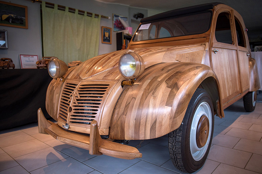 Tree-mendous ride: Wooden Citroen 2CV sells for 210,000 euros