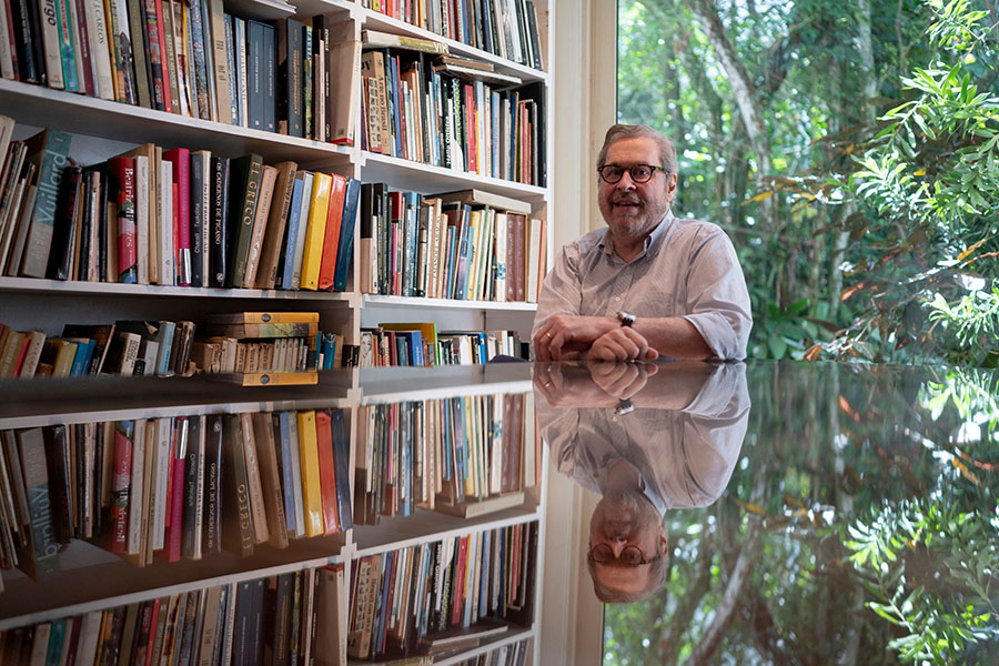 'Zany' for Proust: Brazilian builds a massive manuscript library