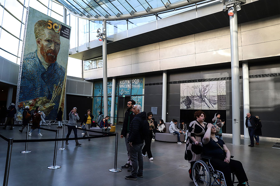 Van Gogh's frenzied final days highlight of a new show