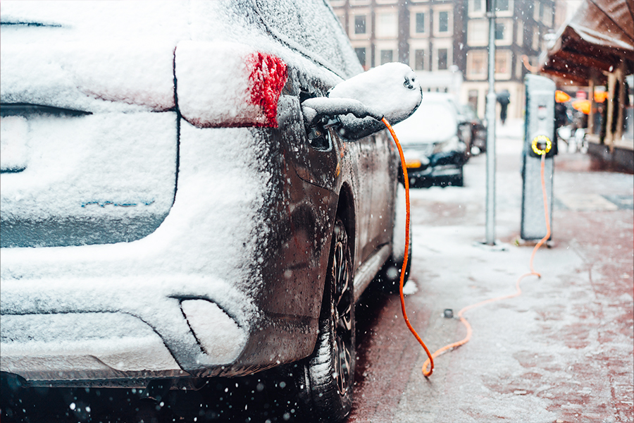 Why do electric cars lose range in winter?