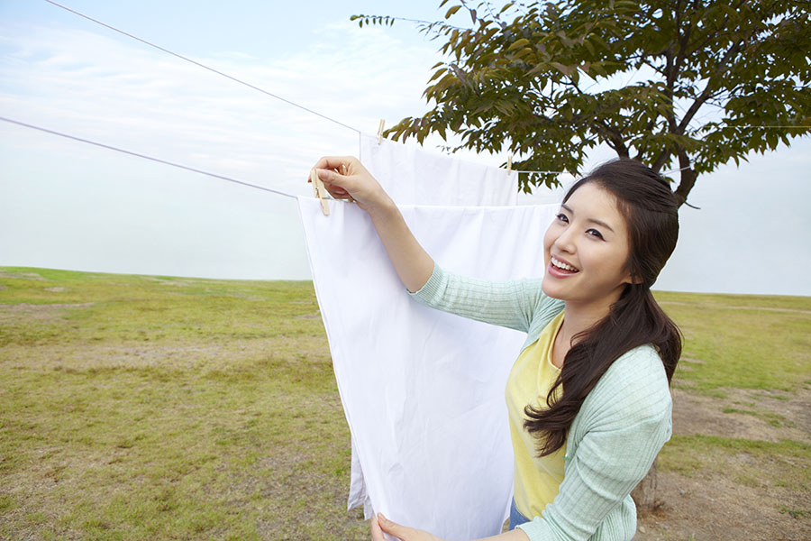 Could hanging out laundry be more relaxing than yoga?
