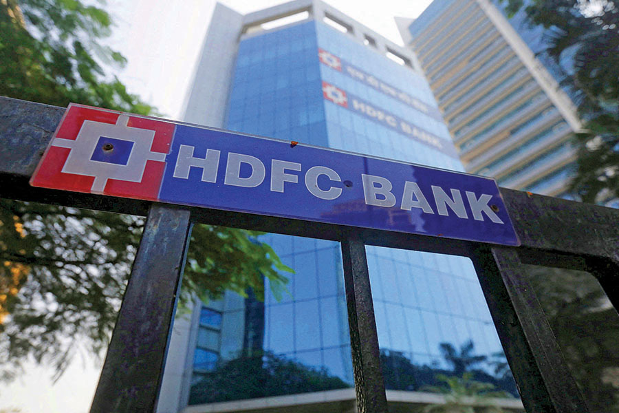 HDFC Bank reports post-merger Q2FY24 earnings, gains in revenues and profitability