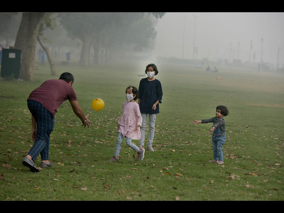 PHOTOS: The many masks of pollution in Delhi